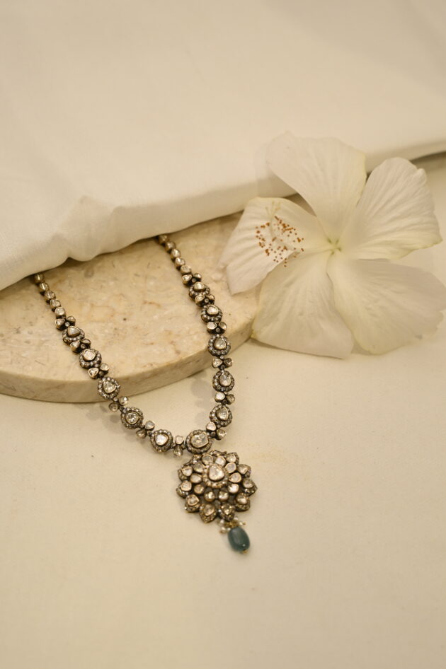 Victorian Small Polki Necklace with Emerald Drop - Image 5
