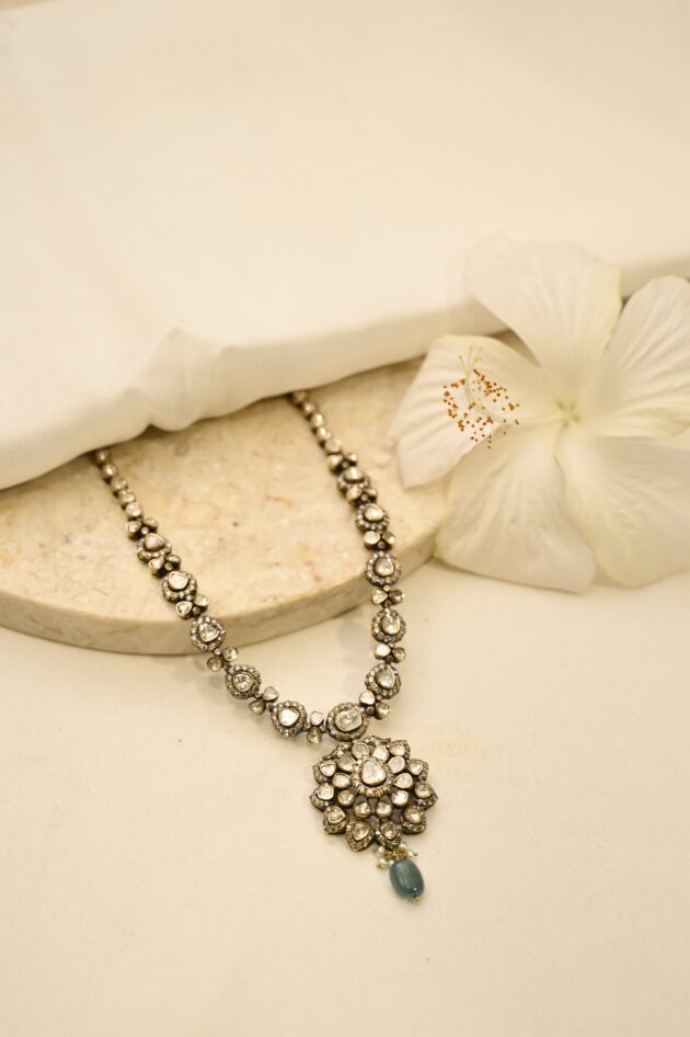 Victorian Small Polki Necklace with Emerald Drop - Image 8