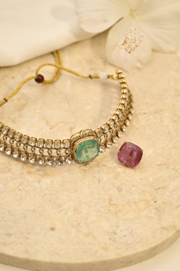 Polki & Diamond Hasli with Changeable Green & Pink Stone Necklace - Image 4