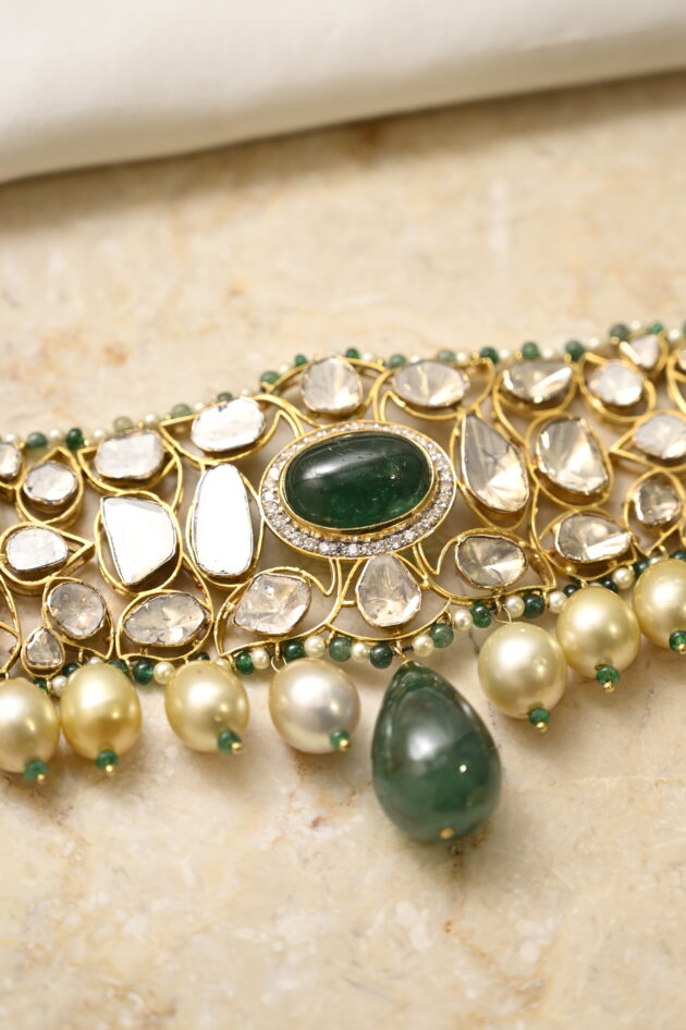 Big Scattered Polki Choker with Earrings - Image 4