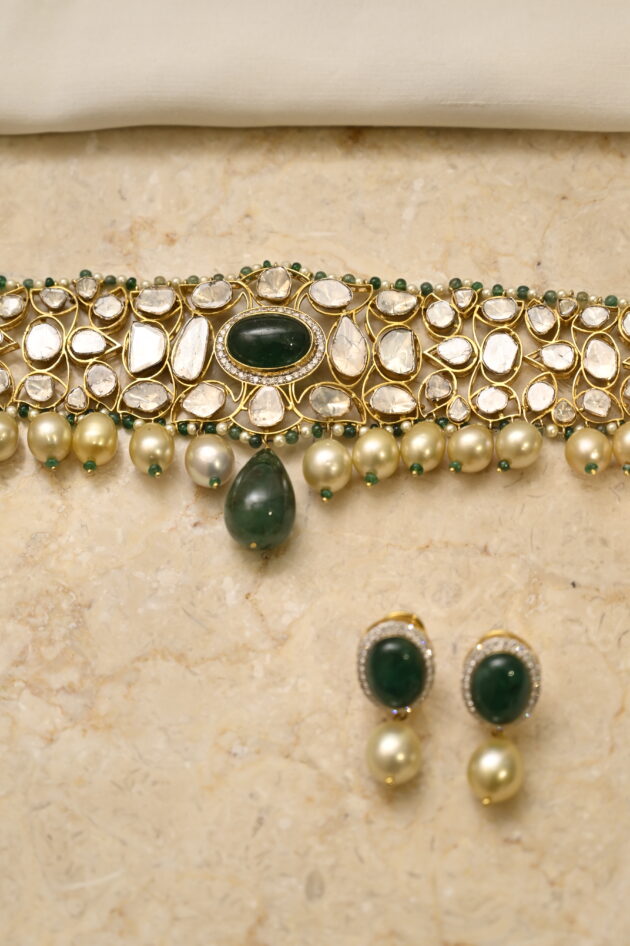 Big Scattered Polki Choker with Earrings