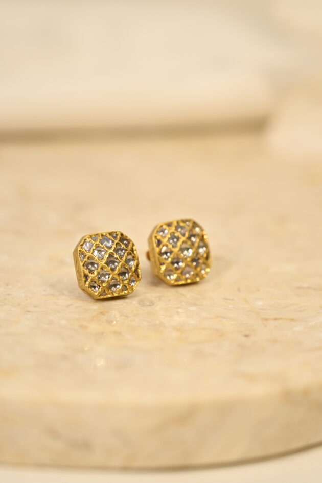 Mughal Motif Jadau Polki Studs - Image 2