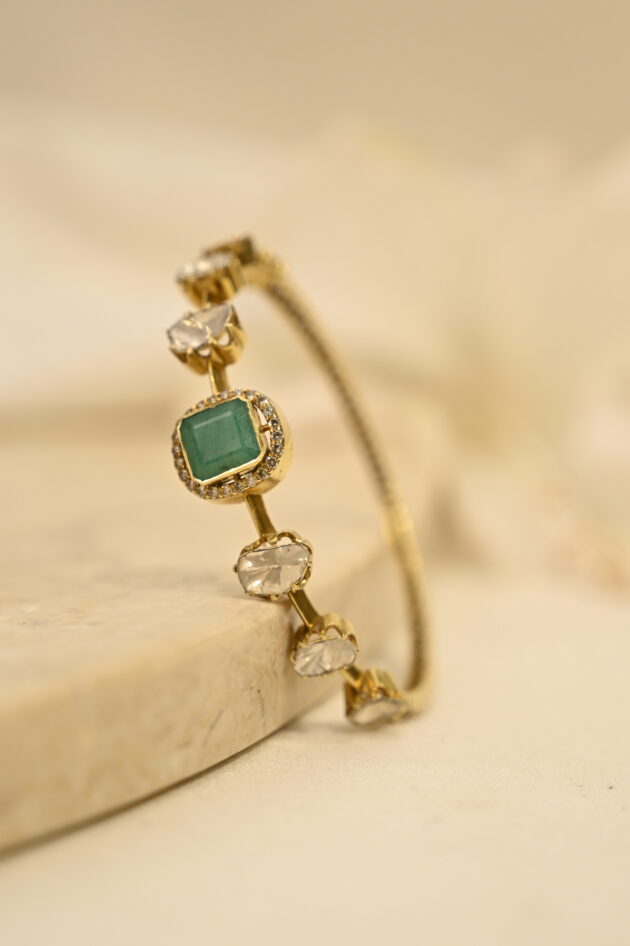 Polki & Emerald Kada Bracelet - Image 3
