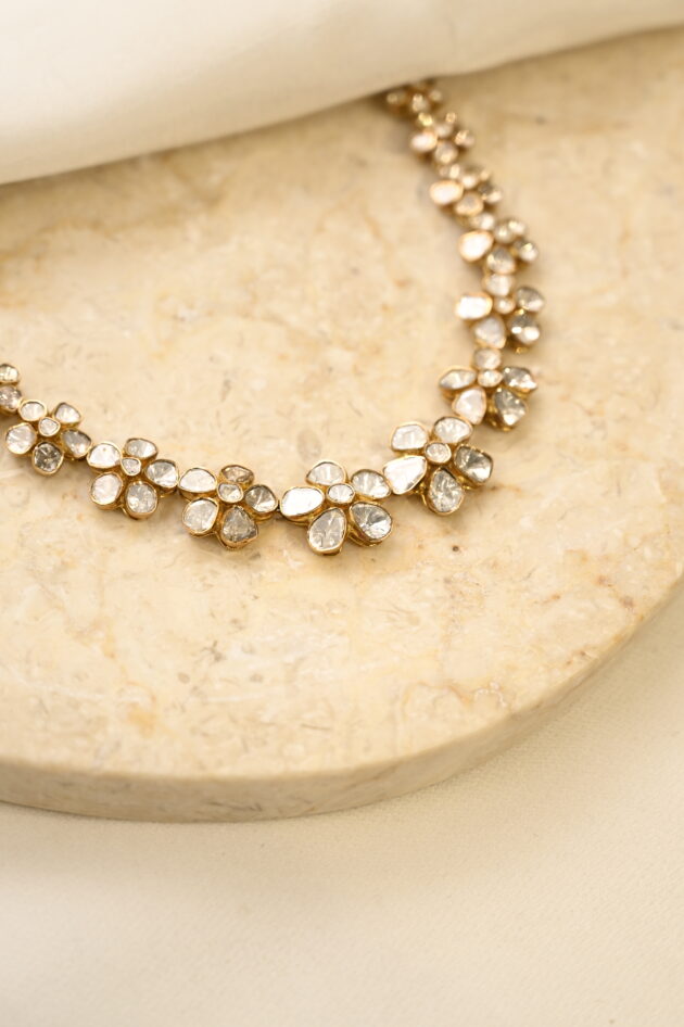 Plain Polki Flower Necklace - Image 4