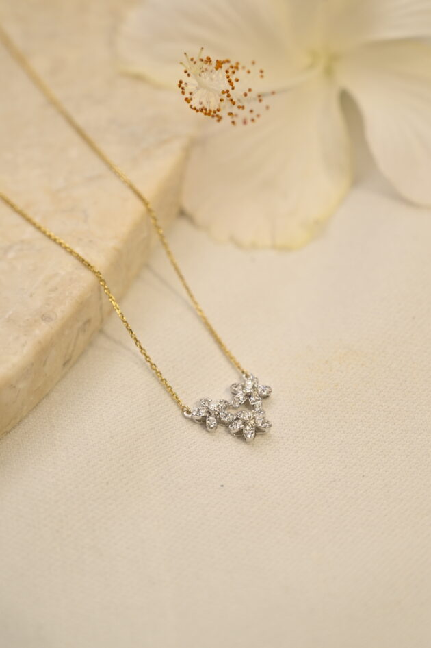 Tri Flower Diamond Chain - Image 4