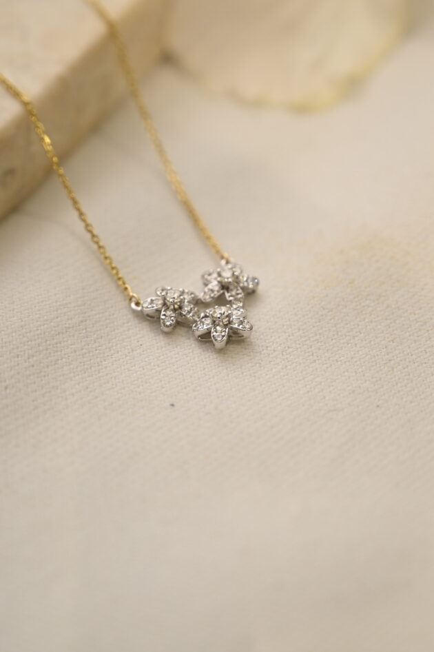 Tri Flower Diamond Chain - Image 3